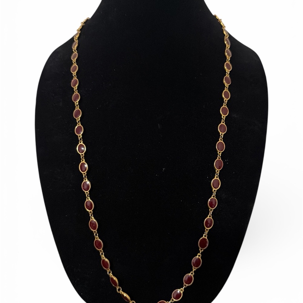 Elegant Gold and Red Necklace
